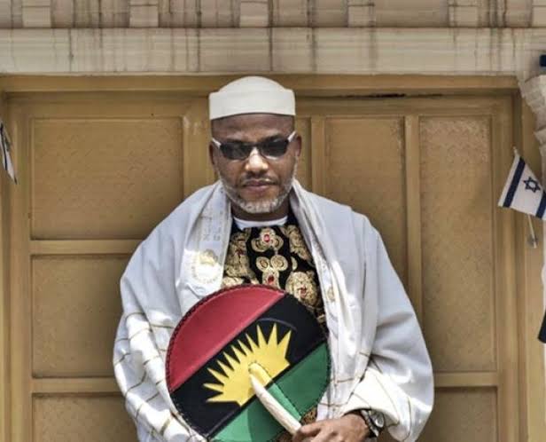 Nnamdi Kanu’s Trial: See What DSS Did To Foreigners For Taking Pictures Of High Court, Abuja